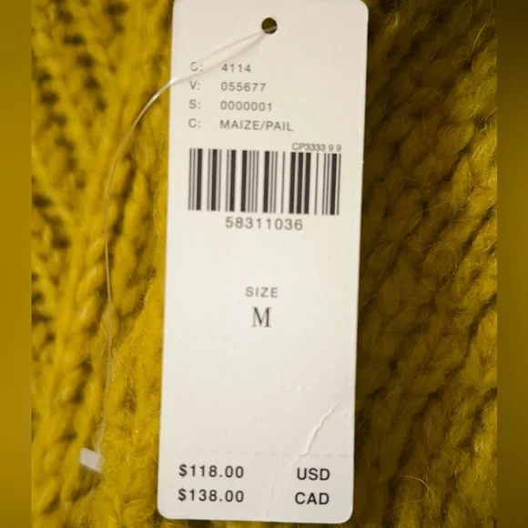 NWT ANTHRO Pilcro Cropped Chunky Knit Sweater (M) - Picture 3 of 4